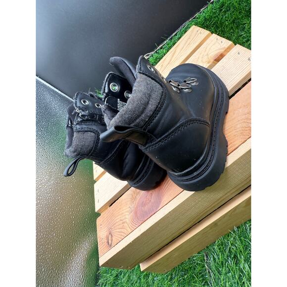 Cat&Jack Kids- Black-Combat Boots-Size 6 - Picture 6 of 10